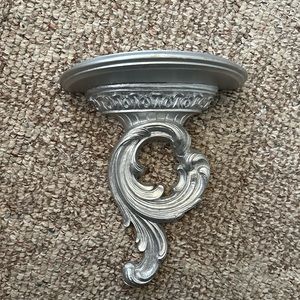 SMALL FRENCH PROVINCIAL SYROCO CINDERELLA SHELF